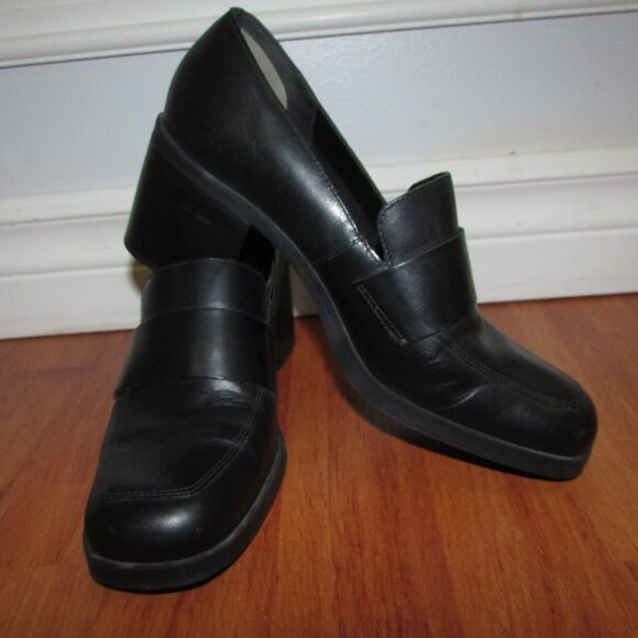 VIA MODA Leather Loafers - Block Heel - Sz 6.5 - Picture 10 of 10
